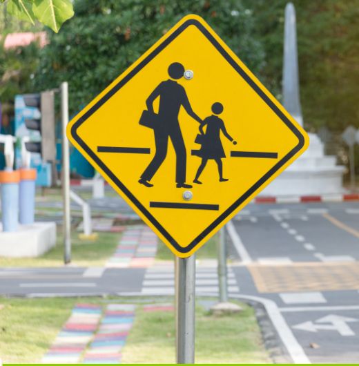 yield sign car accident lawyer hamilton cta